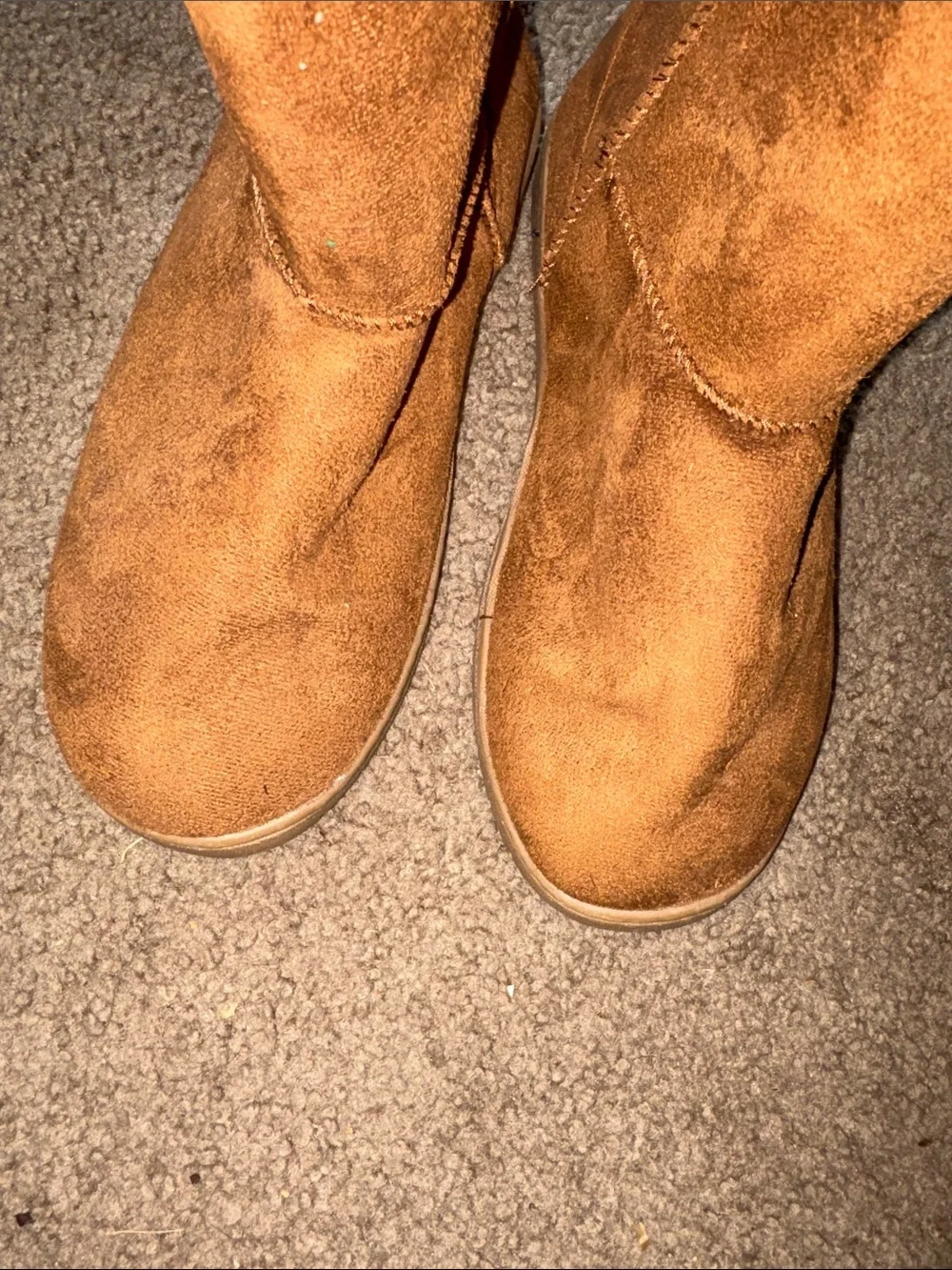Dawgs chestnut suede